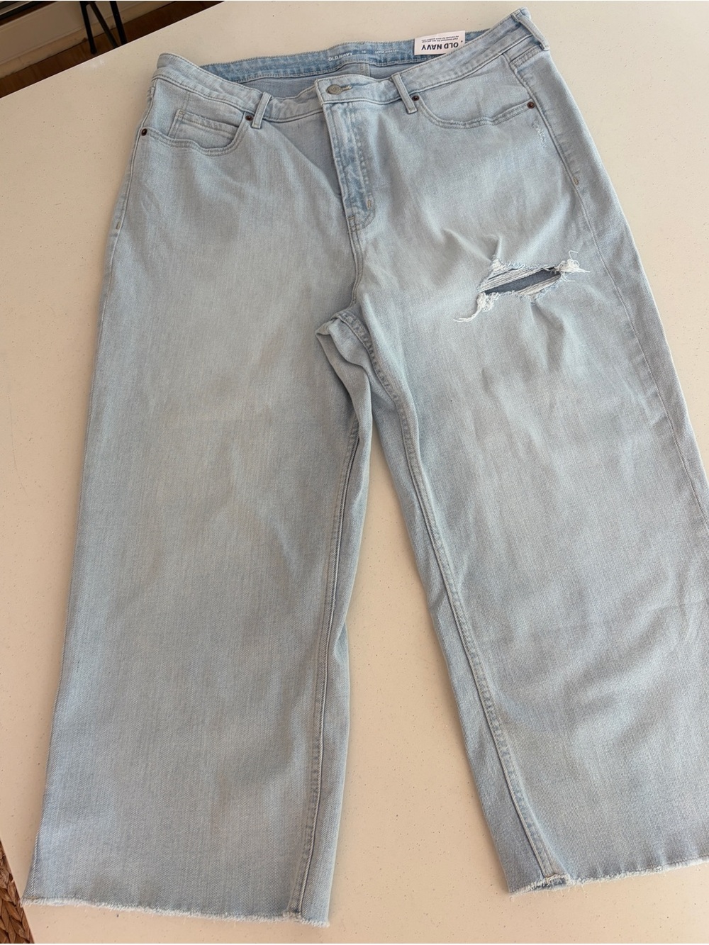 Old Navy Ski-Hi Extra High Rise Wide Leg Crop Jeans Distressed Women’s Sz 18P